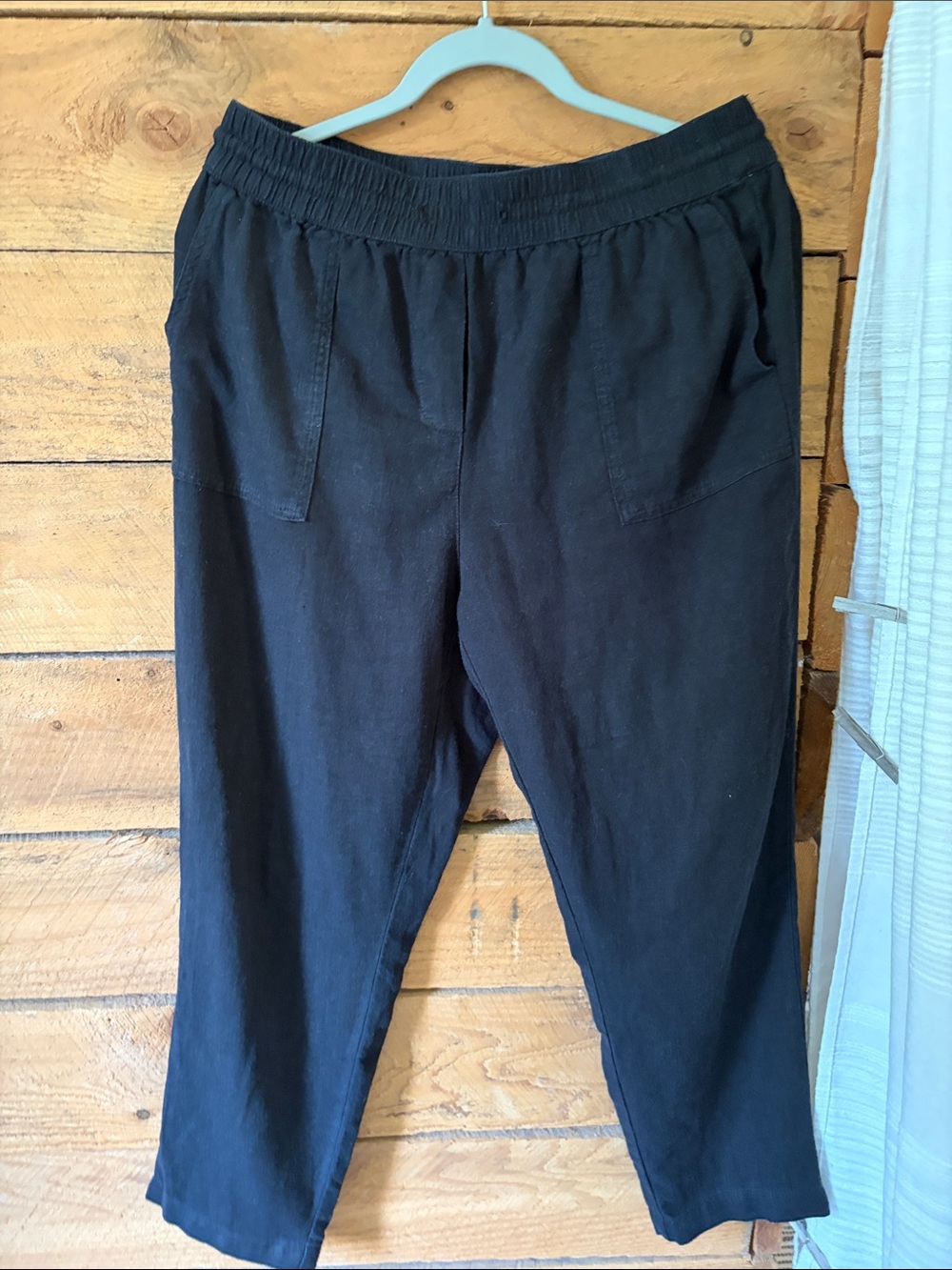 Calvin Klein Black Elastic-Waist Capri Pants